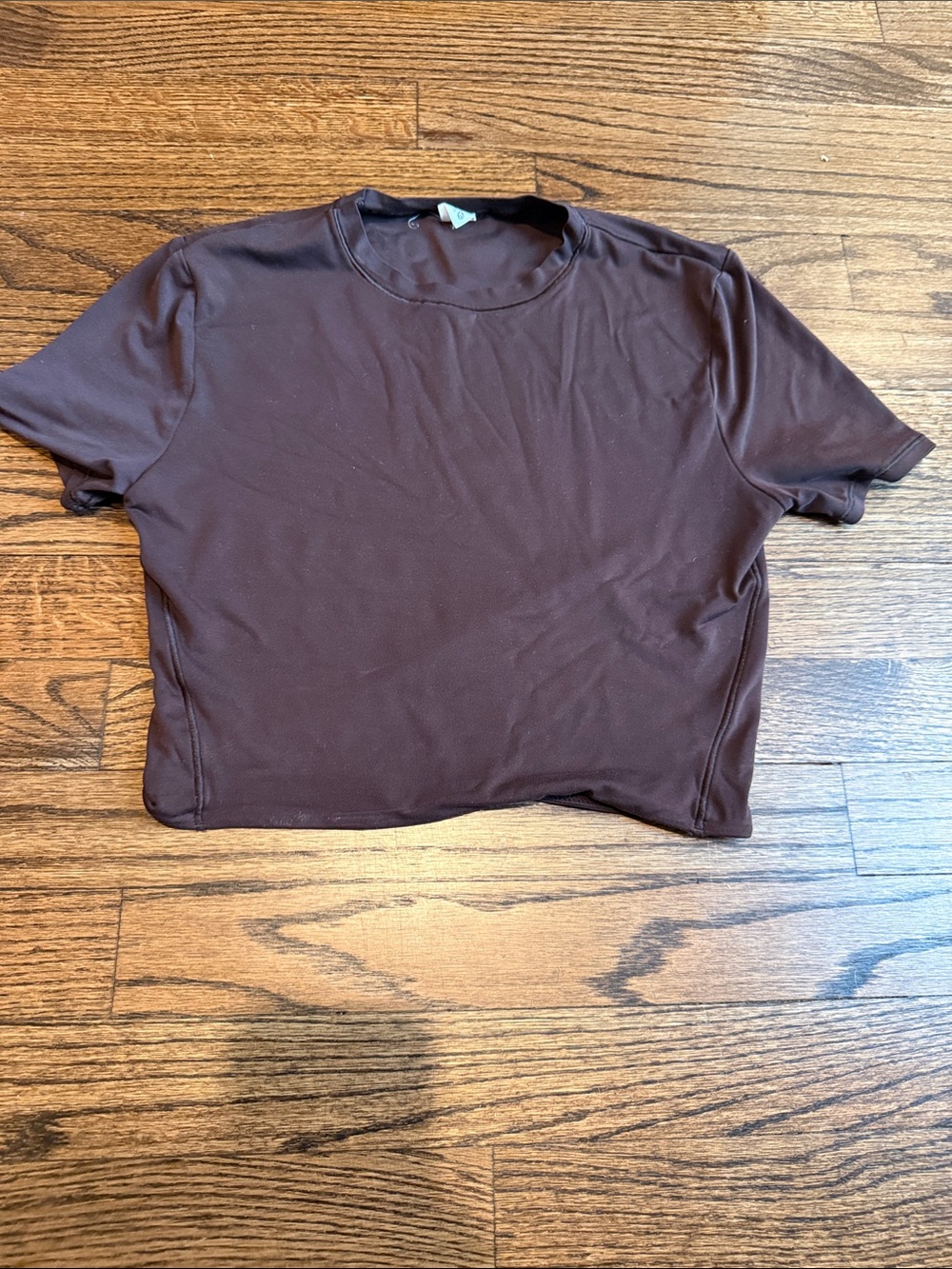 lululemon athletica Cropped Crewneck Top in Dark Brown